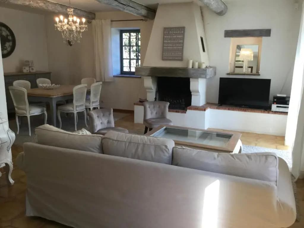 Mas Provençal Avec Piscine Privée Chauffée En Campagne de Sénas, Proche Des Alpilles Et du Luberon, 8 Personnes, Ls1-316 P...