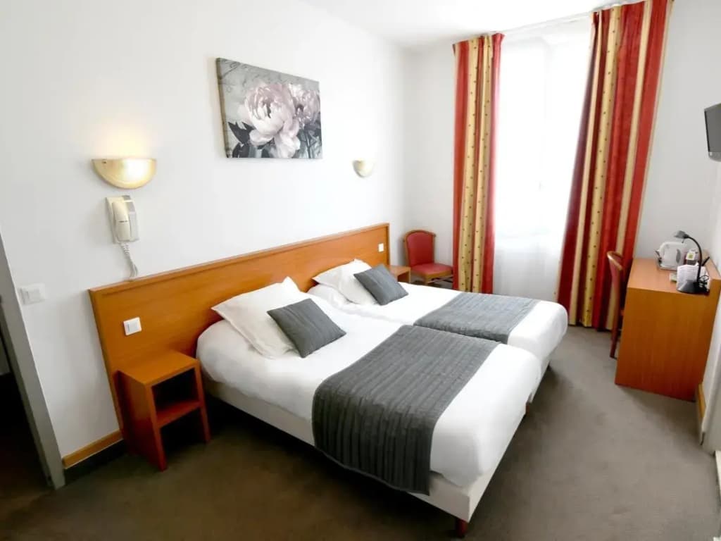 Logis Hotel du Chateau - Photo 4