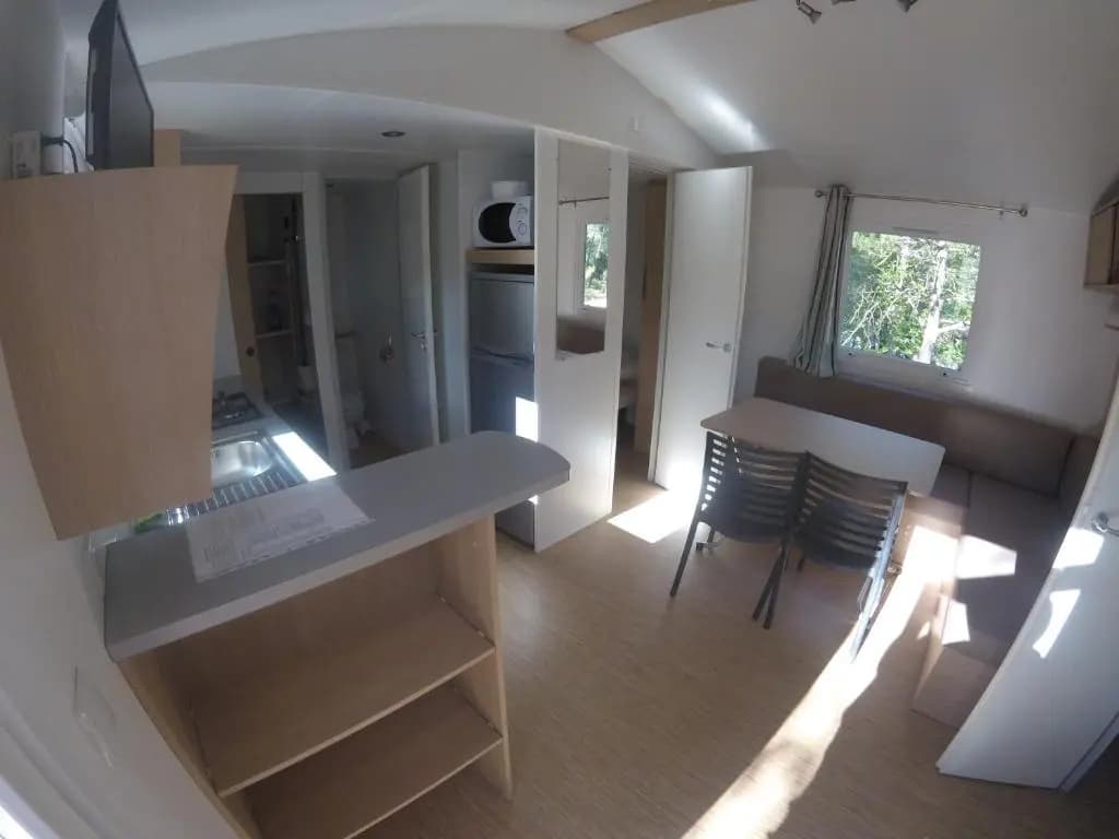 Camping la Simioune en Provence - Miniature 8