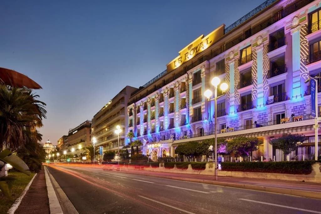 Hôtel Le Royal - Photo 1