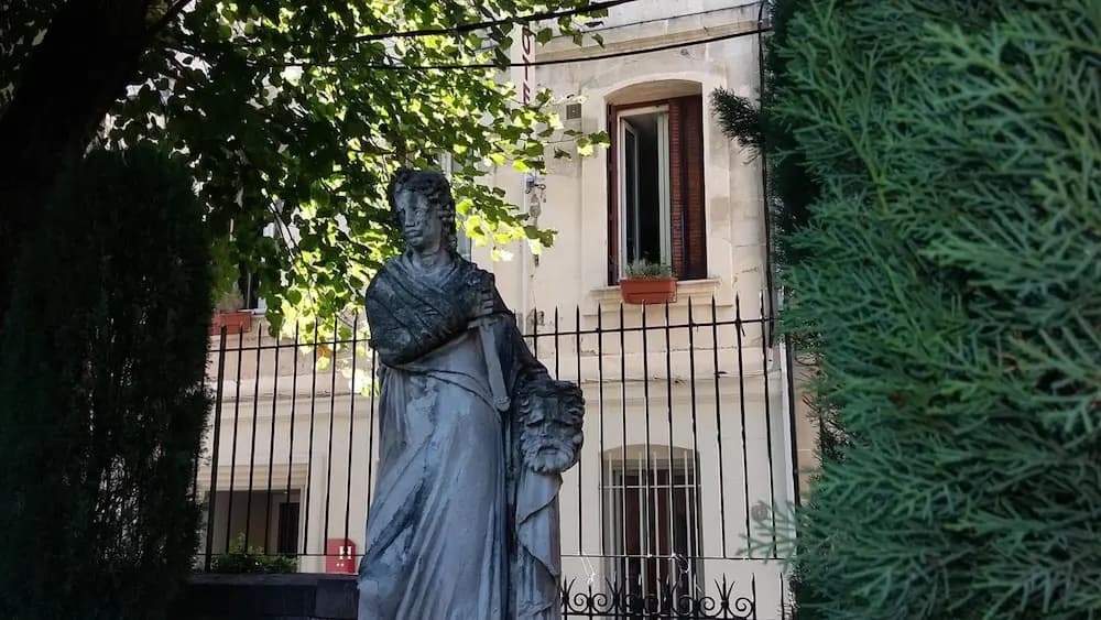 Hôtel Les Corps Saints - Photo 1