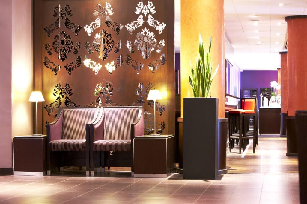 Golden Tulip CDG Airport Roissy - Photo 2