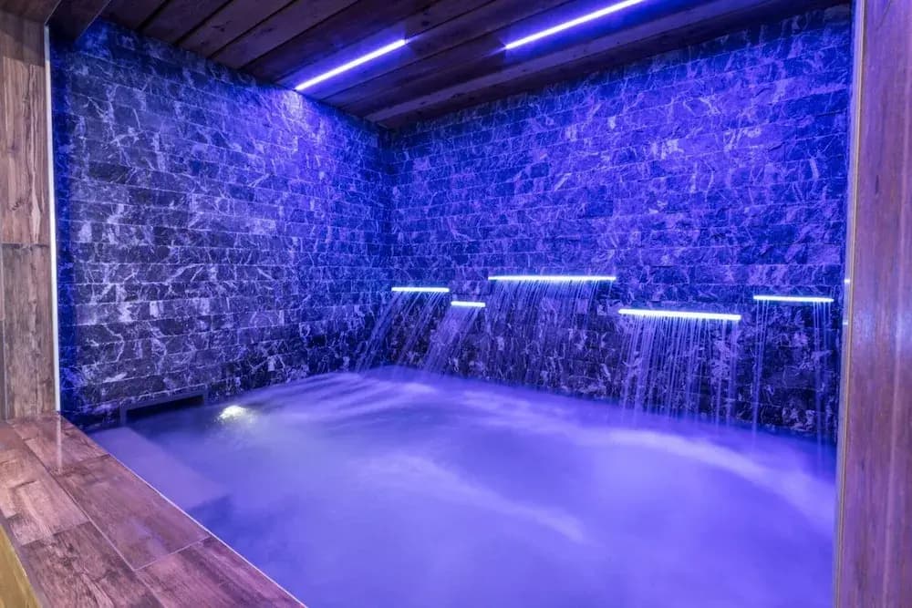Chalet in Paradiski With Stunning Ski Views - Miniature 8