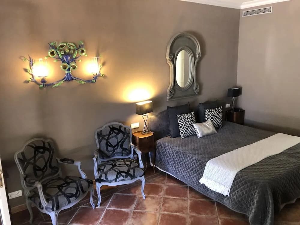 Hôtel Restaurant La Cardinale - Photo 4