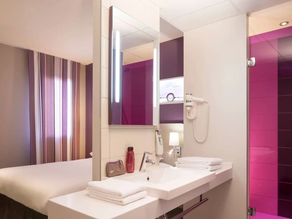 ibis Styles Montbeliard Centre Velotte - Miniature 7