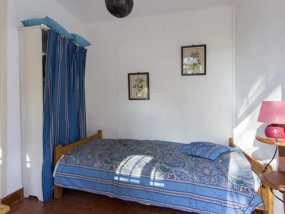 Frejus Villa With Private Pool & Beach - Photo 4