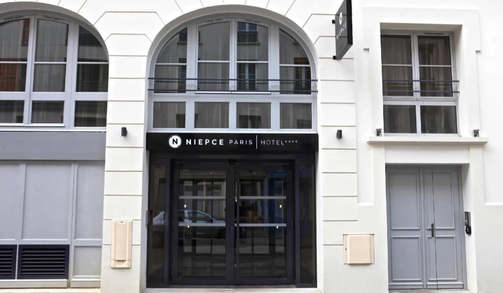 Niepce Paris Hotel, Curio Collection by Hilton - Photo 1
