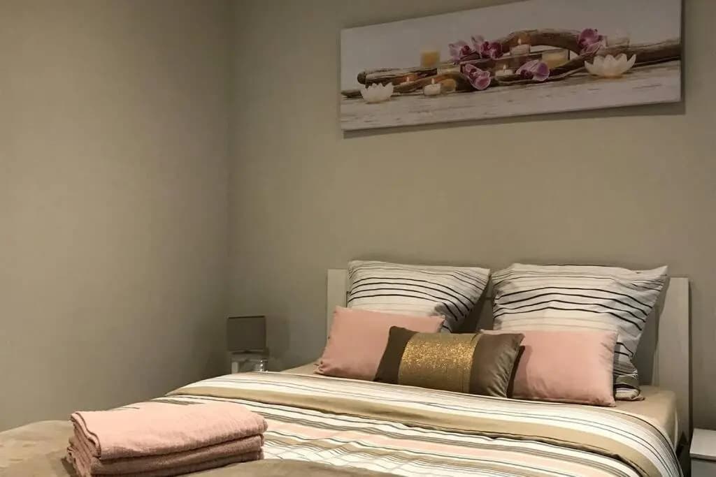 apartment (80m2) 3 bedrooms (up to 8 pers) town centre Menton - Photo 2