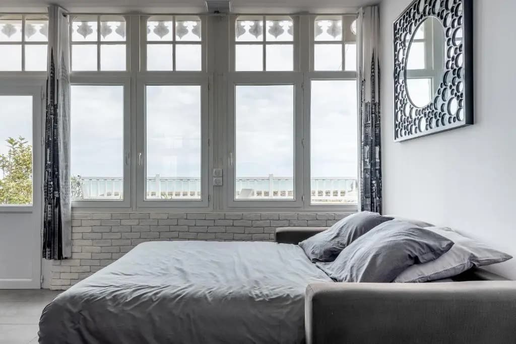 Appartement en front de mer avec terrasse et vue mer - Photo 4