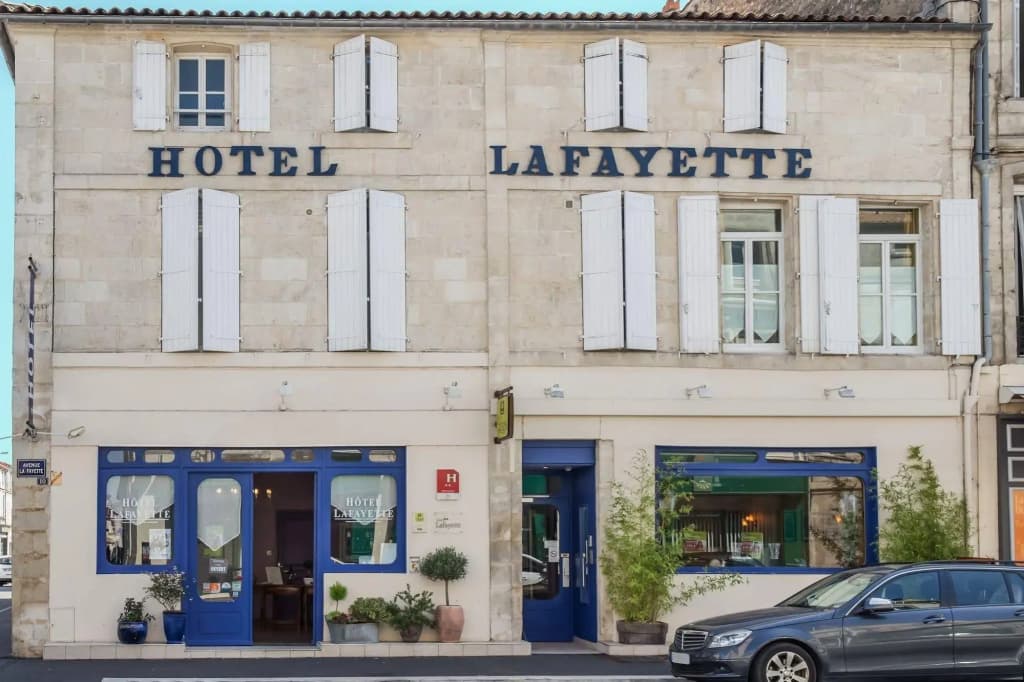 Hôtel La Fayette - Photo 1