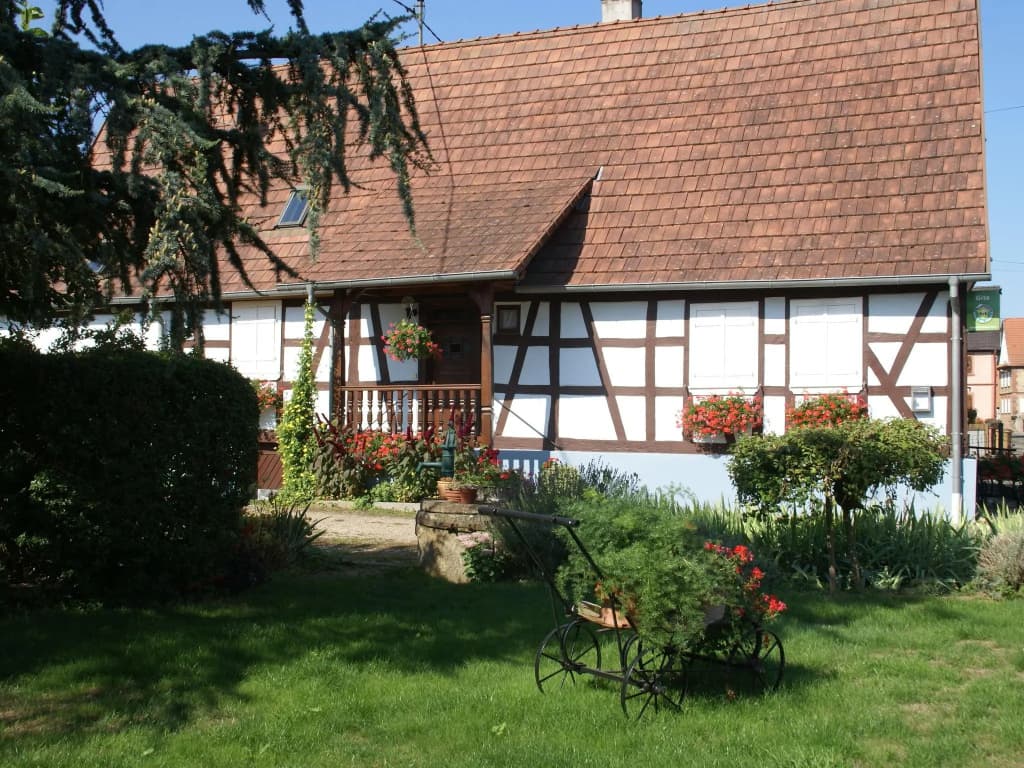 Cozy Holiday Home in Schleithal with Garden - Photo 1