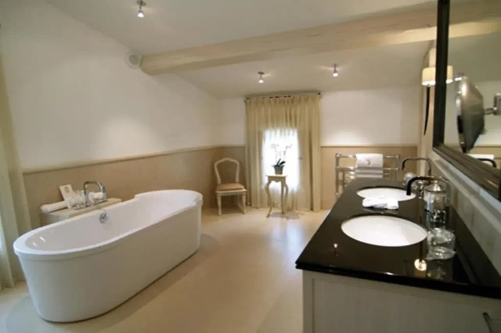 Hôtel de Pavie - Miniature 8