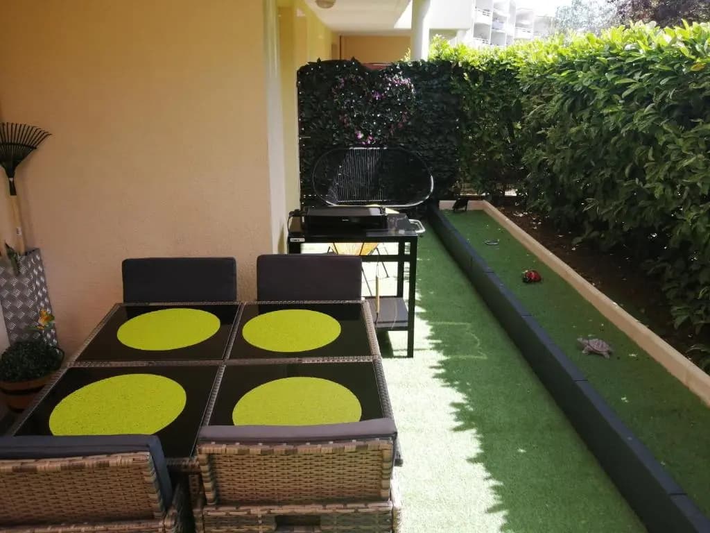 Romantisme et glamour 2 avec spa , clim et jardin - Miniature 8
