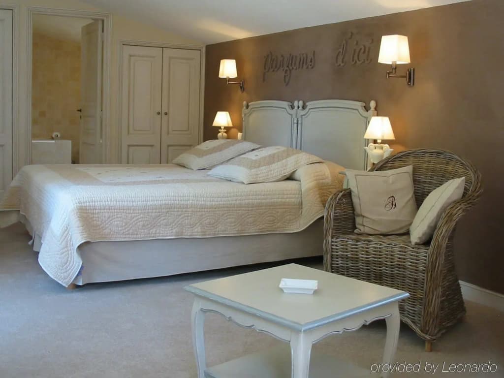 Hôtel Golf & Spa Château de la Bégude, The Originals Collection - Photo 5