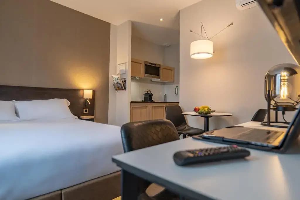 Five Resort Cholet Centre - Photo 4