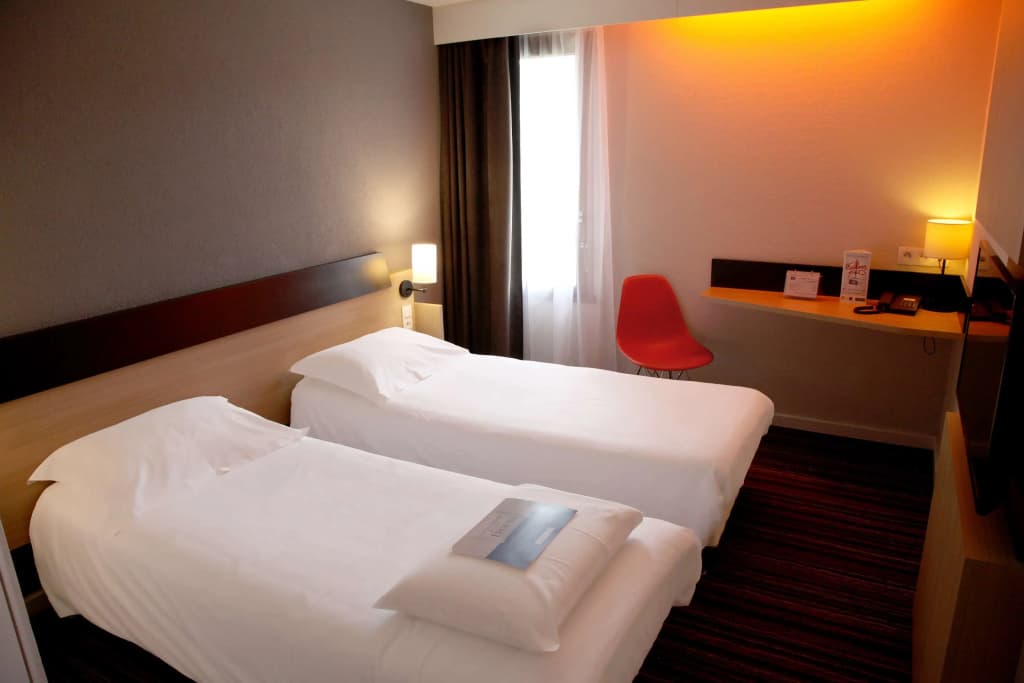 Hotel Kyriad Tours Sud - Chambray lès Tours - Photo 2