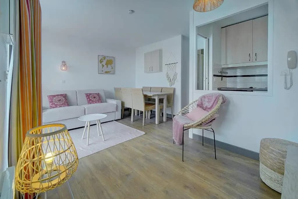 IMMOGROOM - 3 Rooms renovated - Pool - Terrace - Garden - Parking - Photo 1