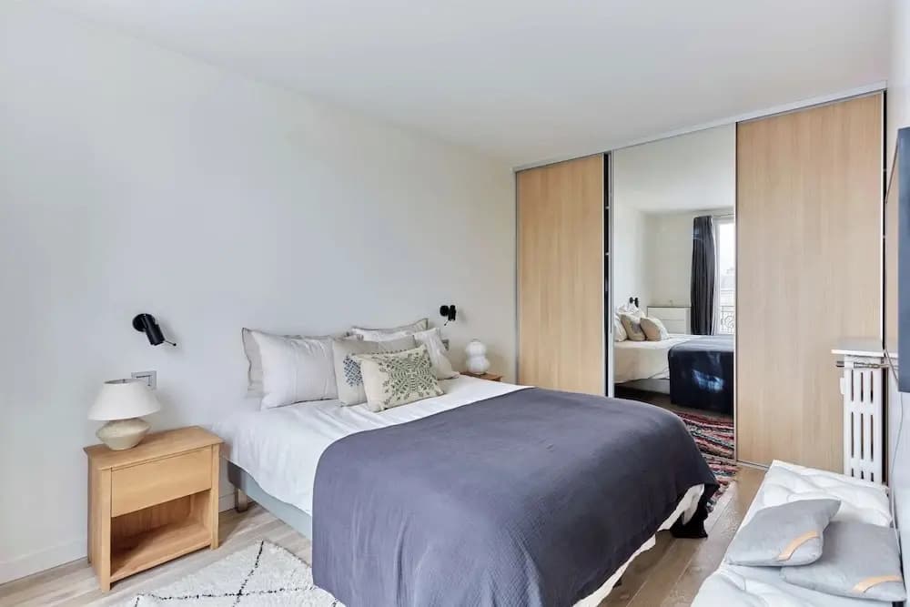 Charming Apartment 1 Bedroom Heart 16th in Paris - Photo 5