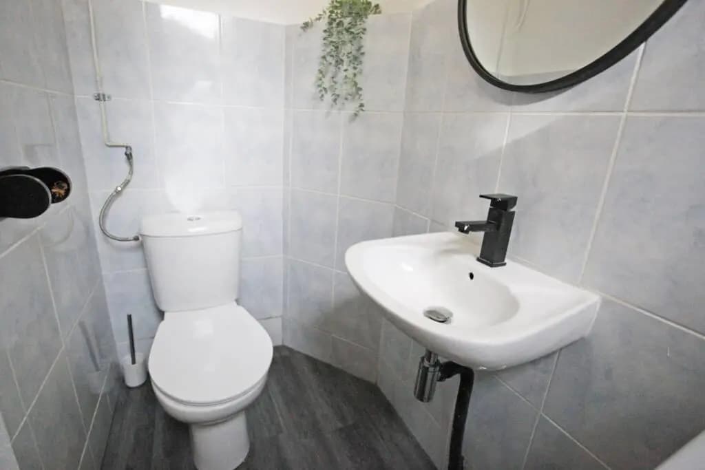 GregBnb-com - T2 50m2 - Jardin 80m2 - 15min gare - Miniature 8