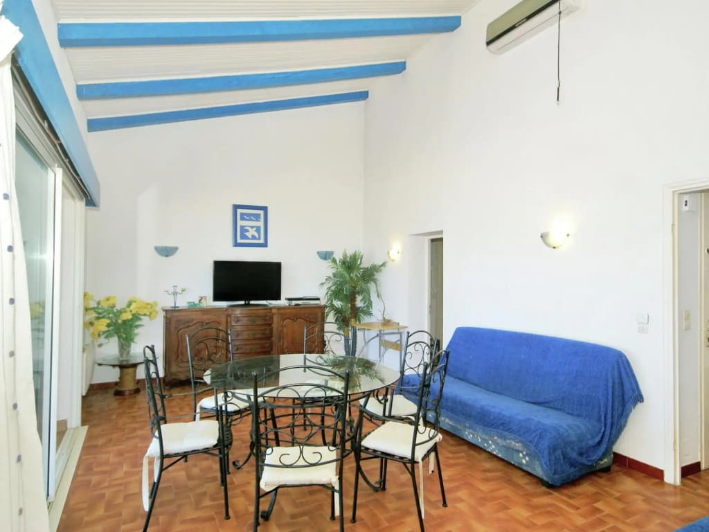 Attractive Villa in Moriani-Plage at Sea - Photo 2