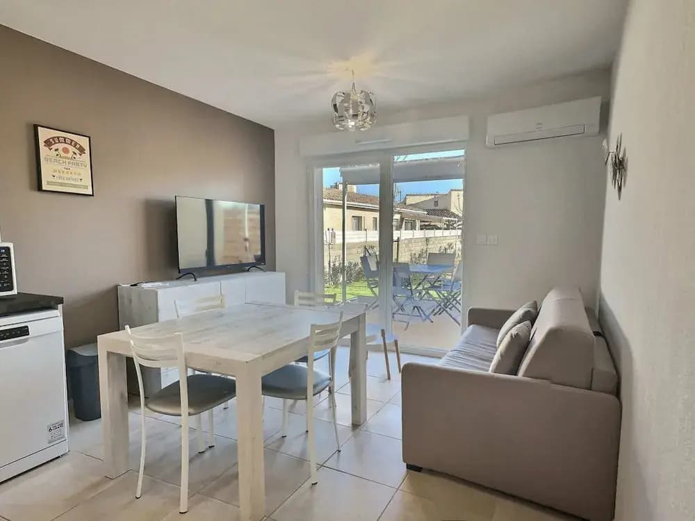 Maisonette With Terrace/garden in Valras-plage - Photo 2
