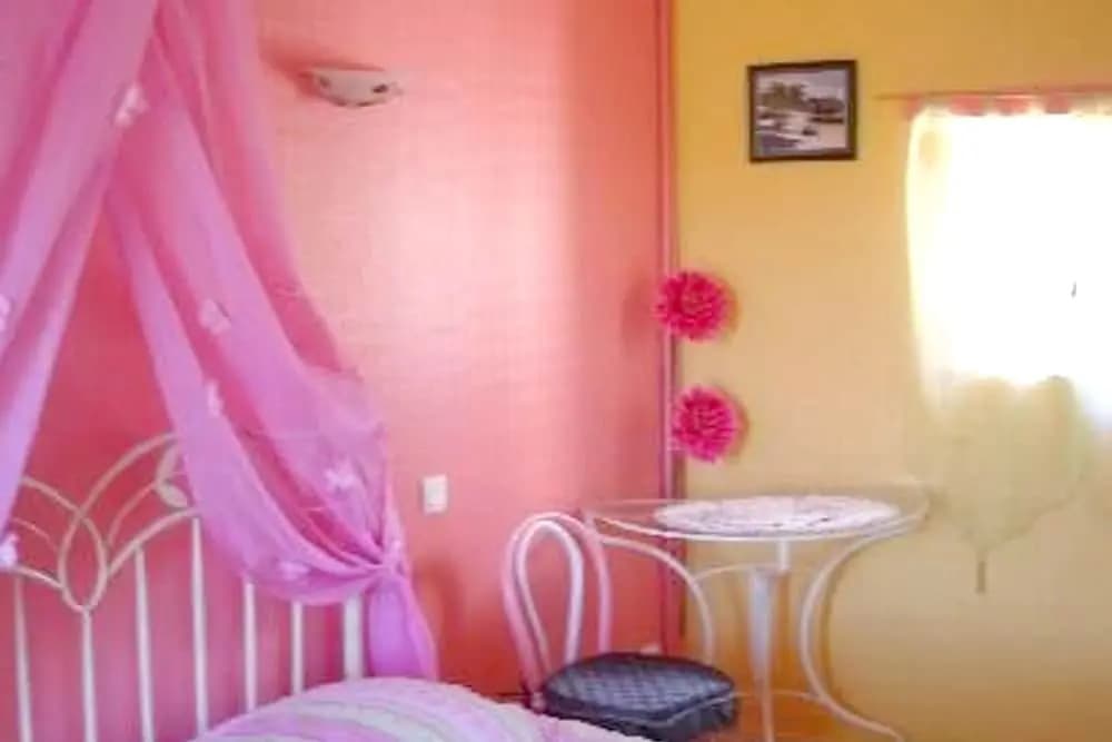 House With 5 Bedrooms in Commes, With Wonderful sea View, Enclosed Garden and Wifi - 6 km From the Beach - Photo 3