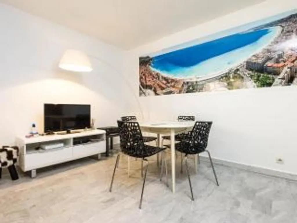 Appartement 3 pièces tout confort au centre de Nice - Photo 2
