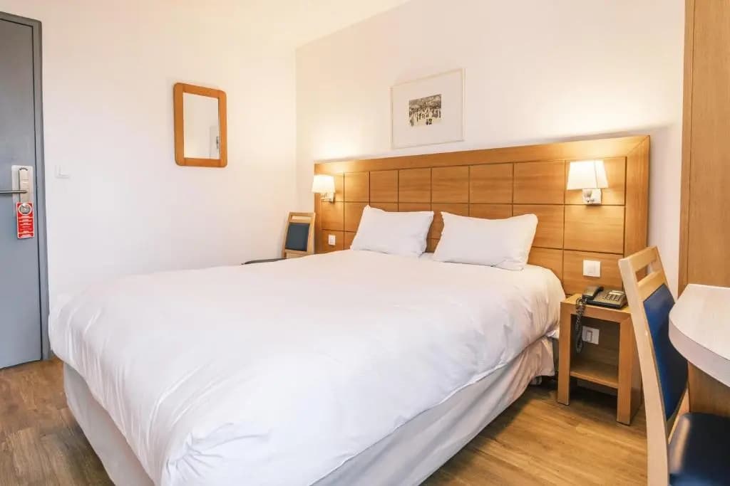 Comfort Hotel Strasbourg Montagne Verte - Miniature 6