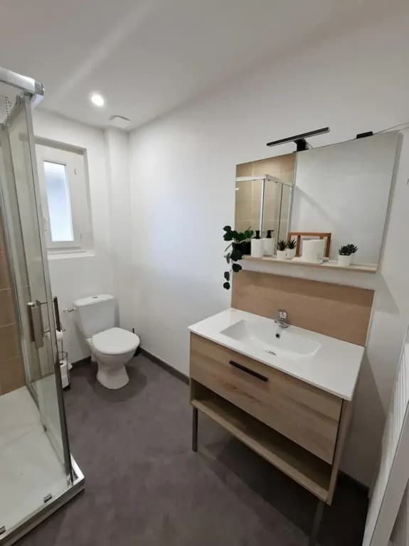 Apartment in Le Mans Near Train Station - Miniature 6