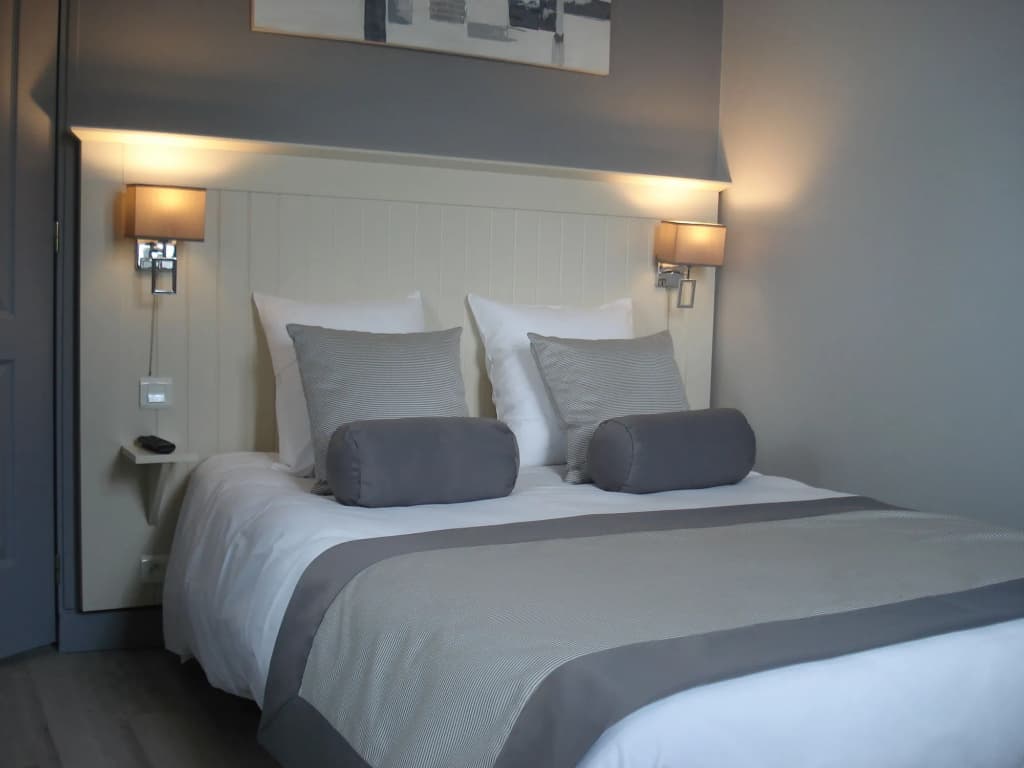 Hôtel Les Embruns - Photo 2