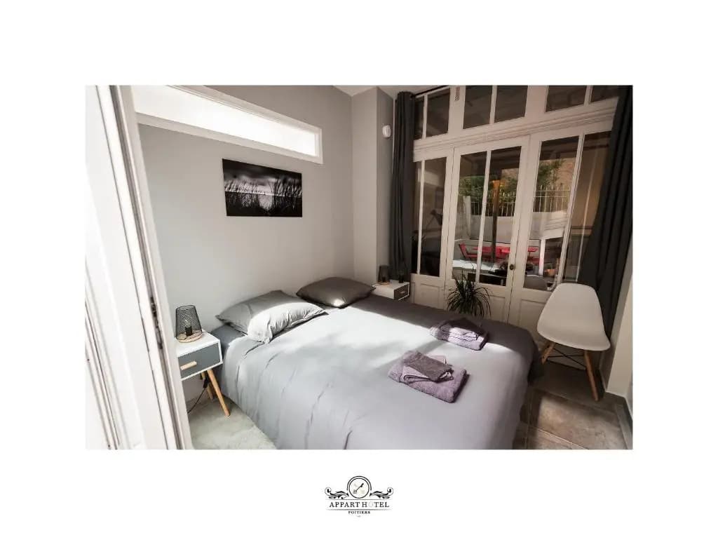 La Suite T2 40m2 avec terrasse 1ch-4pers Appart Hotel Poitiers - Miniature 6