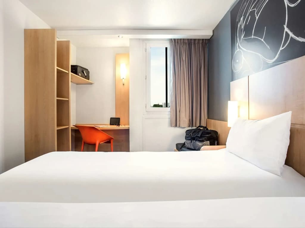 ibis Saint-Denis Stade Ouest - Photo 3