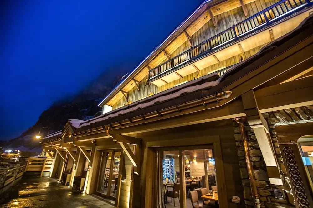 Hôtel & Chalets Le Samovar - Photo 1