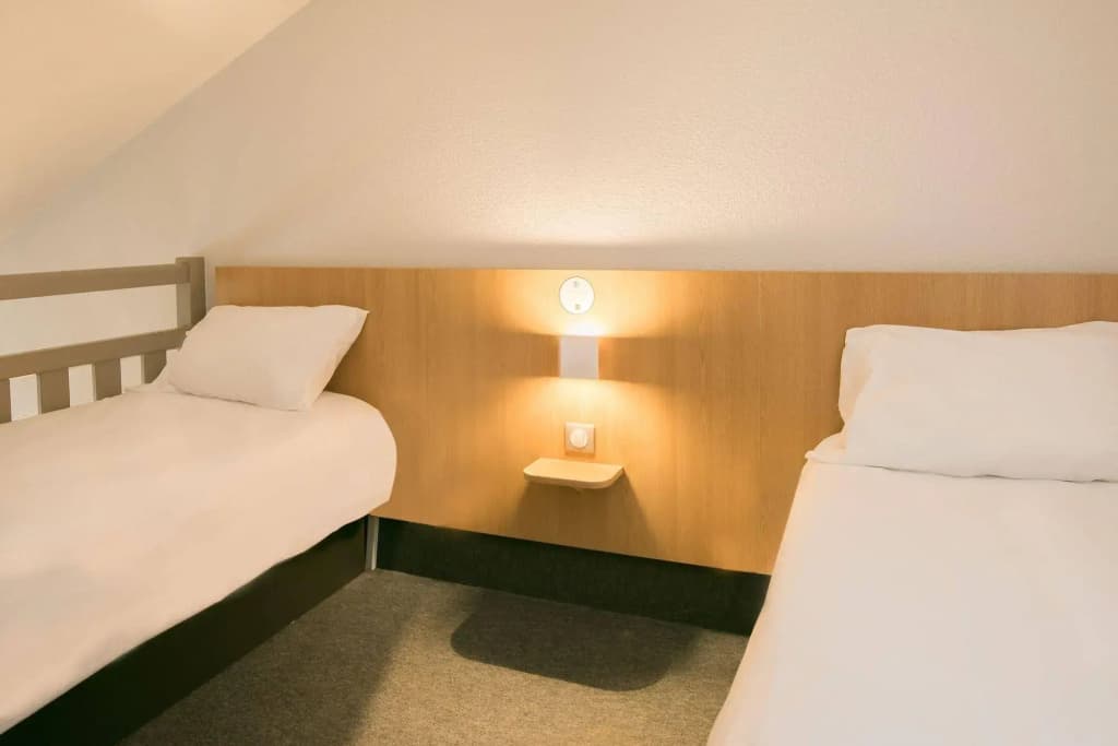 B&B HOTEL Grenoble Université 1 - Miniature 7