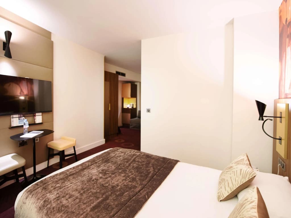 Hôtel Mercure Lyon Centre Plaza République - Photo 3