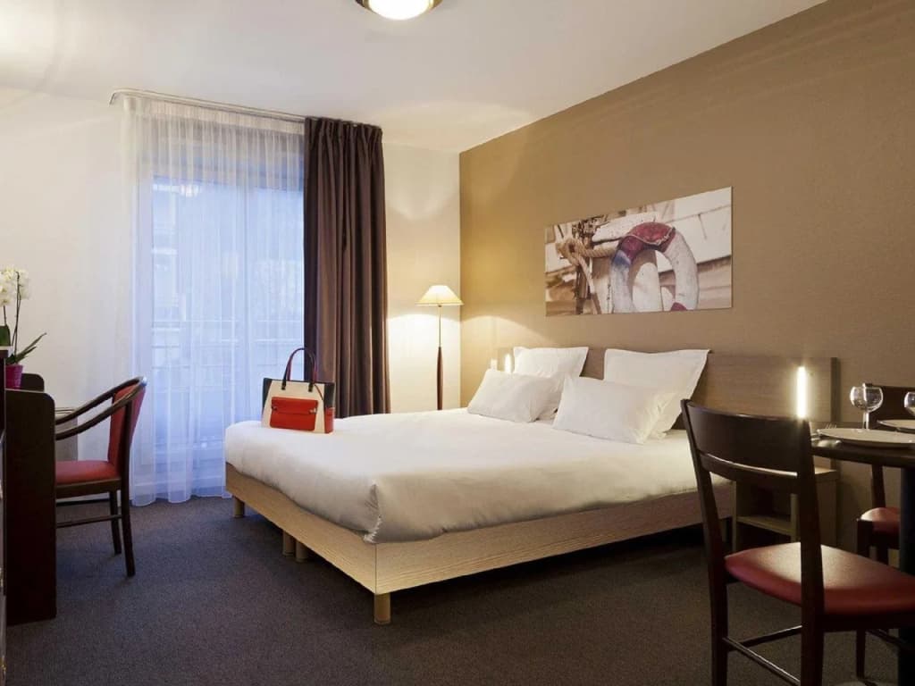 Comfort Suites Port-Marly Paris Ouest - Photo 4