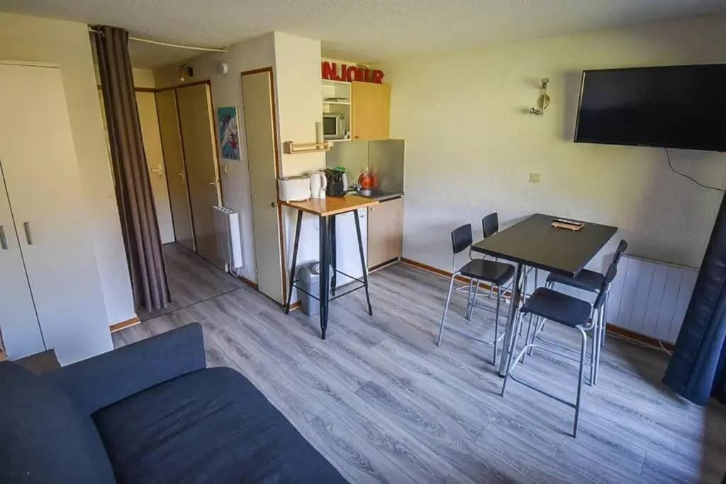 Les Cimes, Chaleureux studio 4 pers, 50m du télécabine, vue dégagée sur les pistes, DRAPS NON COMPRIS - Photo 3