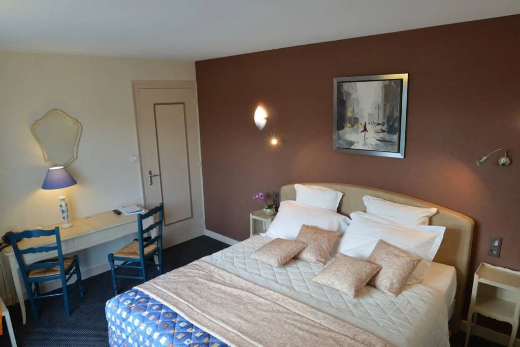 Cit'Hotel Logis de Brou - Photo 4