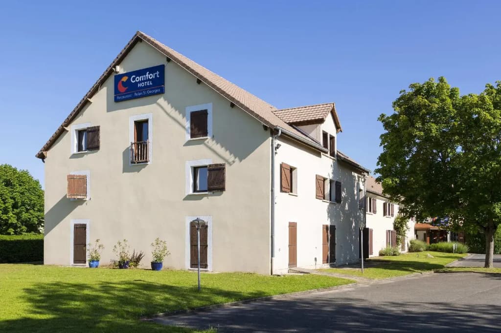 Comfort Hotel Pithiviers - Photo 1
