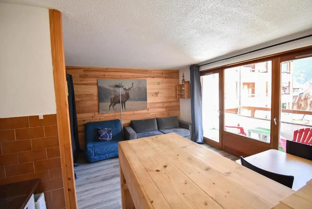 L'Enchalpe, Grand et lumineux studio avec coin montagne 4-6 pers, 60m des pistes, PISCINE COUVERTE, grand balcon expo EST,...