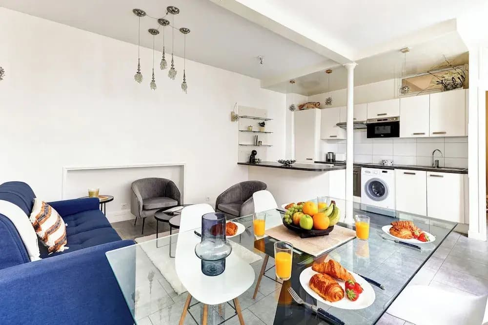Stylish 1BR by Luxembourg Garden - Miniature 7
