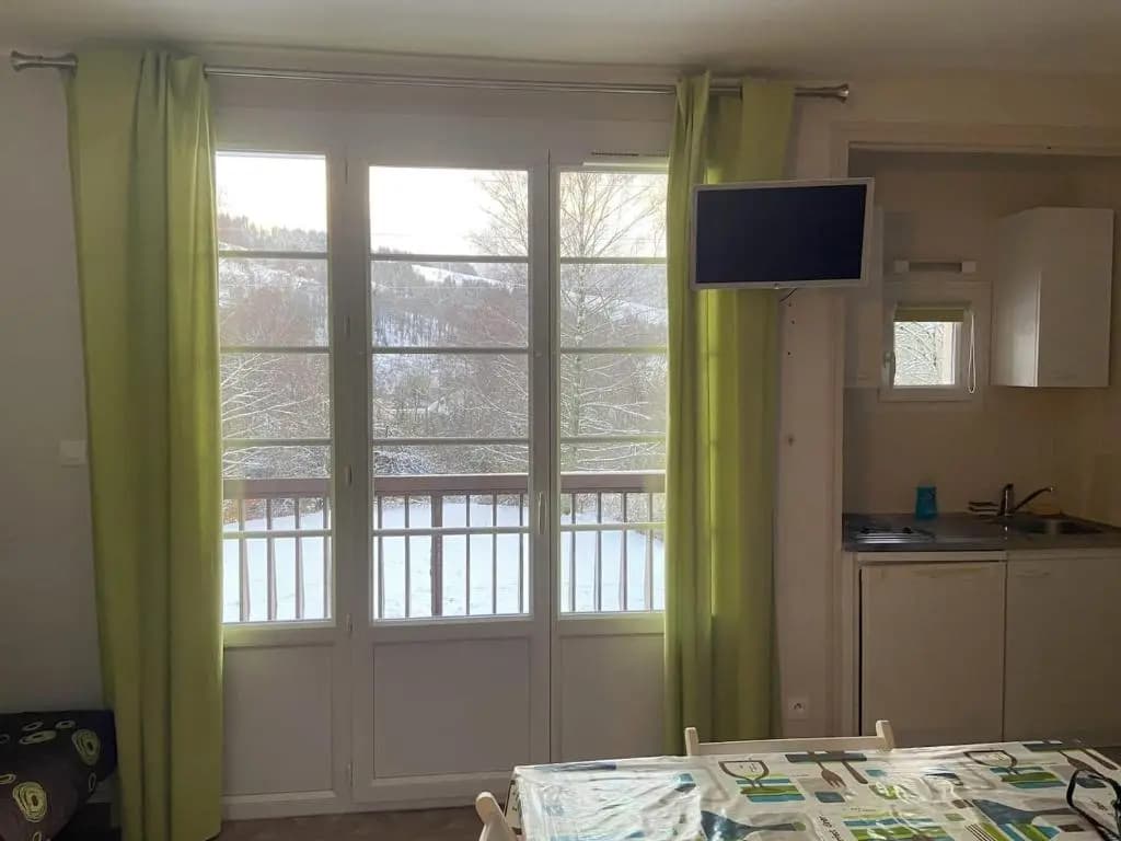 Studio avec balcon, vue dégagée et parking - Séjours de 3 nuits minimum - Photo 1