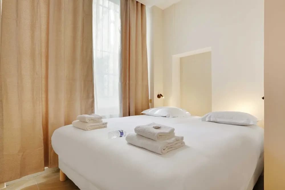 Chic Apartment - 3br/8p - Le Marais - Photo 3