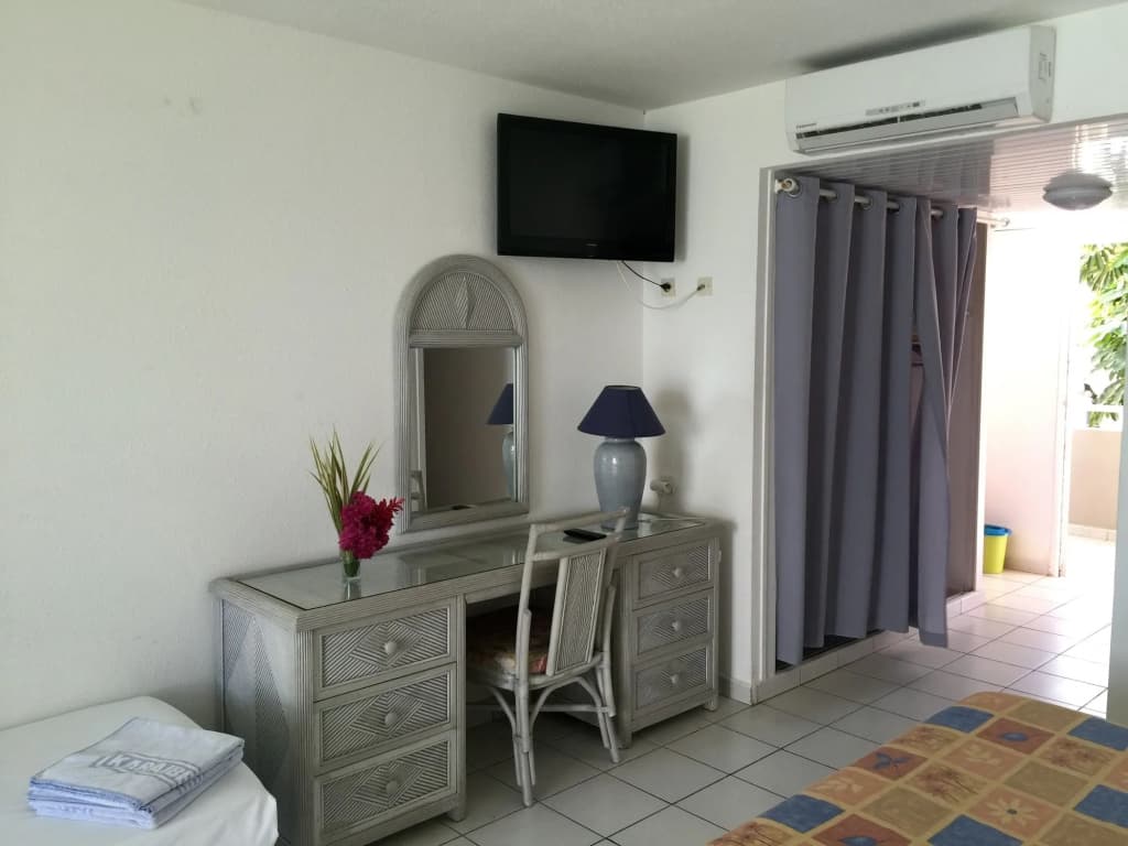 Karaibes Hotel & Residence - Photo 3