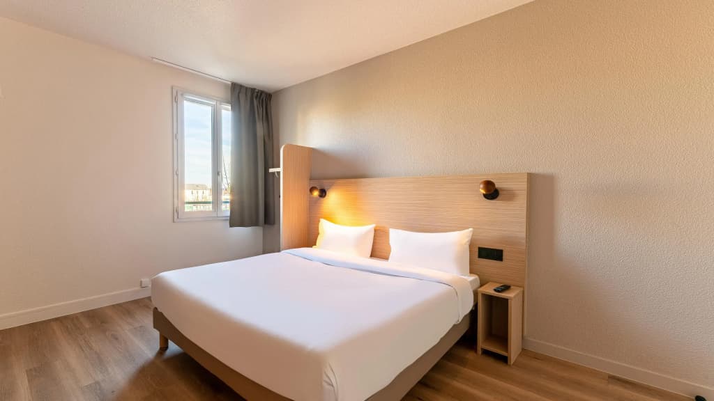 Kyriad ECO - Marne-la-Vallée Bussy-Saint-Georges - Photo 2