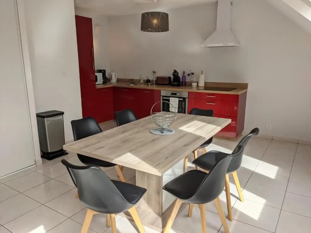 T2 lumineux à Perros-Guirec, plein centre-ville - Photo 2