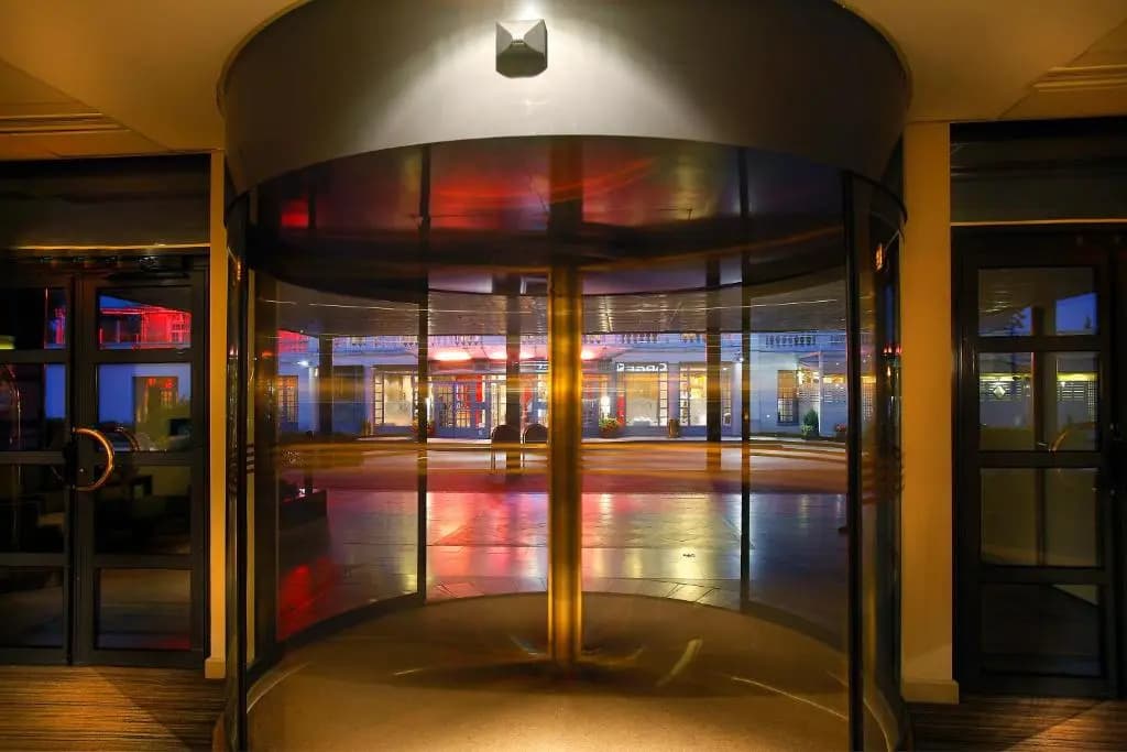 Forges Hotel - Photo 2