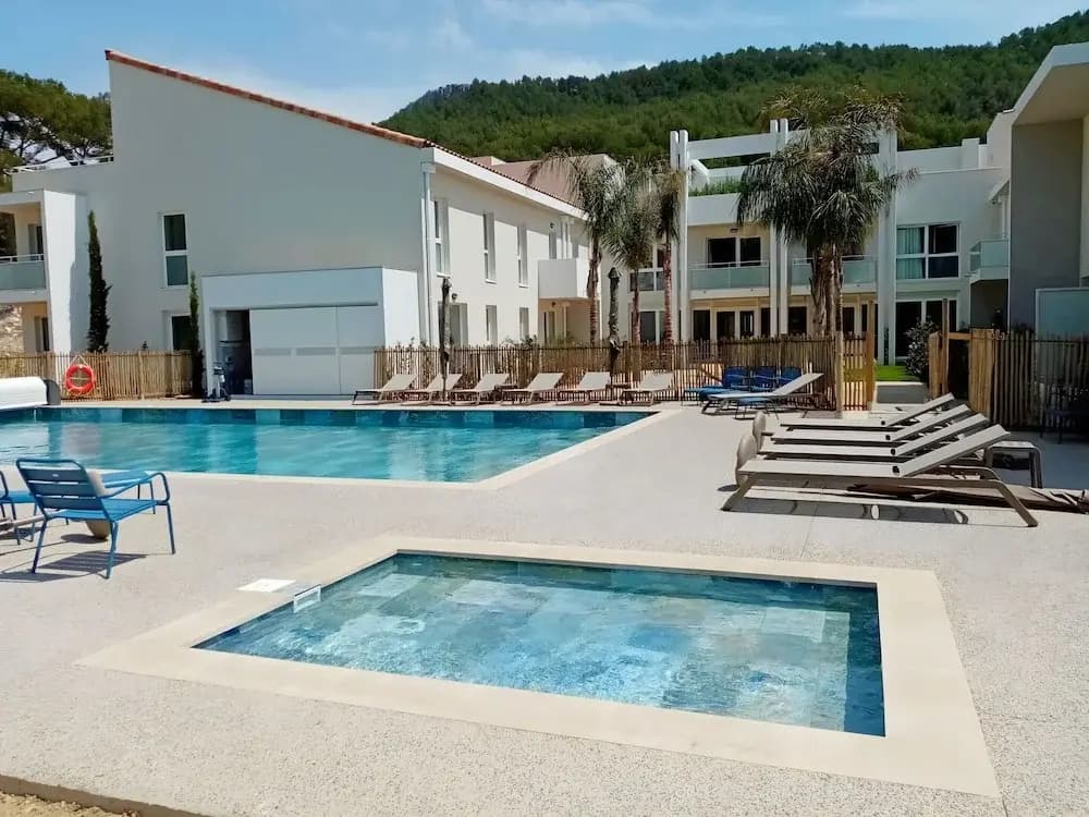 2-room Apartment in Residence Cap Cassis Calanques, Roquefort-la-bedoule - Miniature 8