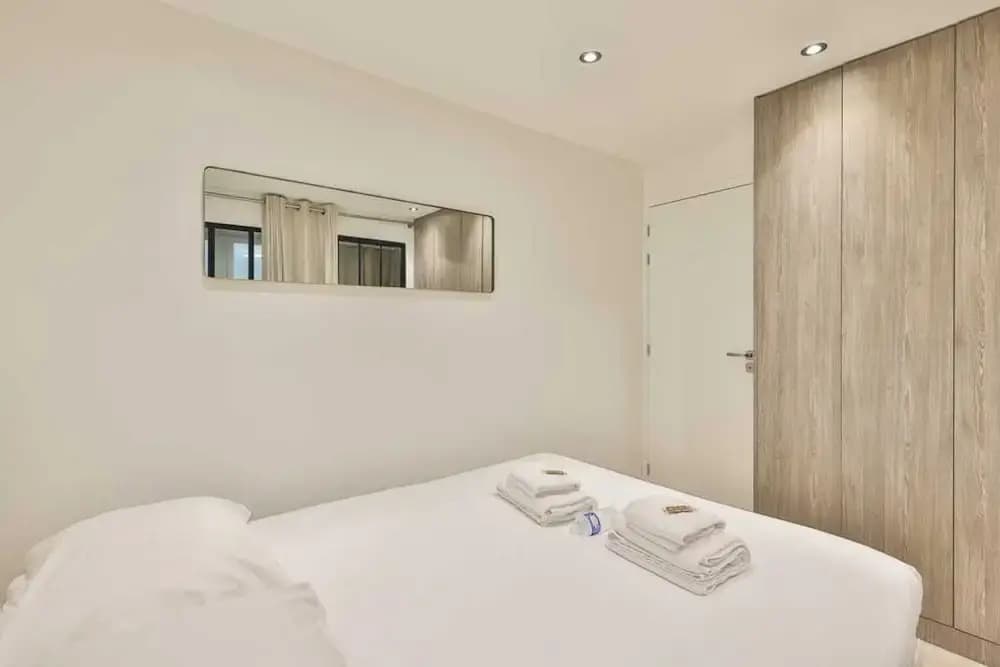 Newly Renovated Appartement Canal de L'ourq - Photo 1