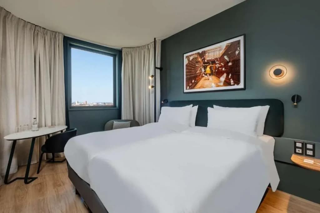 Radisson Hotel Reims - Photo 2